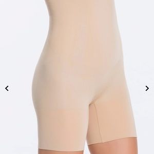 Nude OnCore Spanx - Mid-thigh, high waist